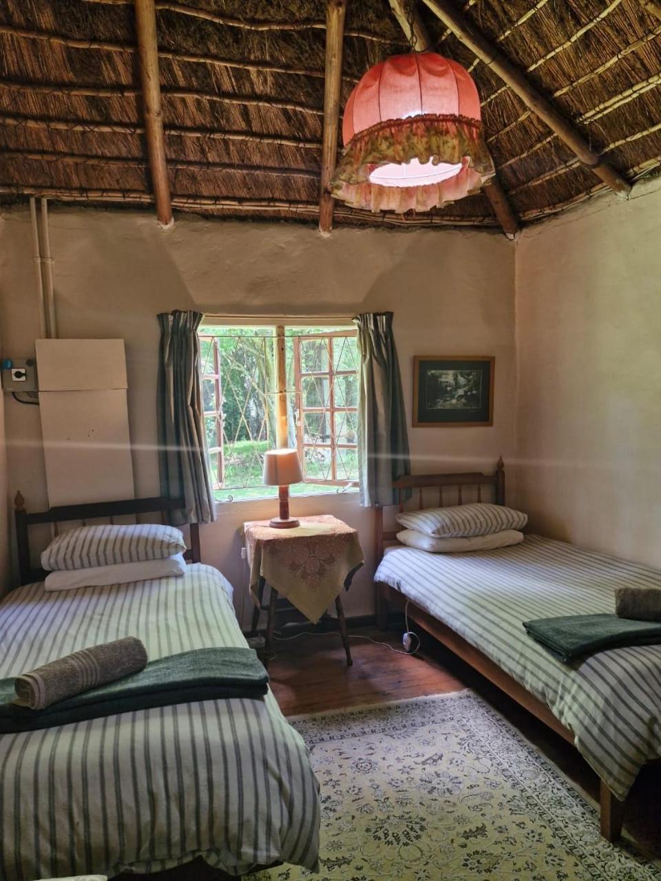 הוחסבק Back O' The Moon Holiday Cottage מראה חיצוני תמונה